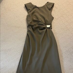 Zara Olive Green
Maxi side zipper Dress with  gold Bow Accent
